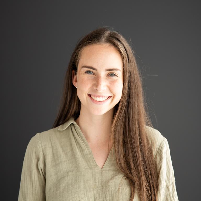 Dr Chloe Blacket