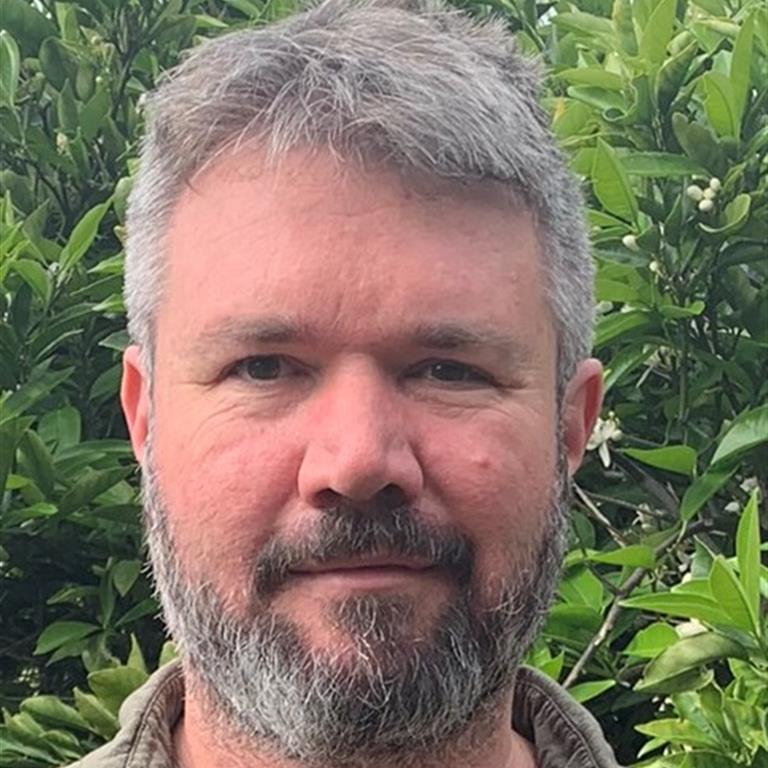 Dr David Summers