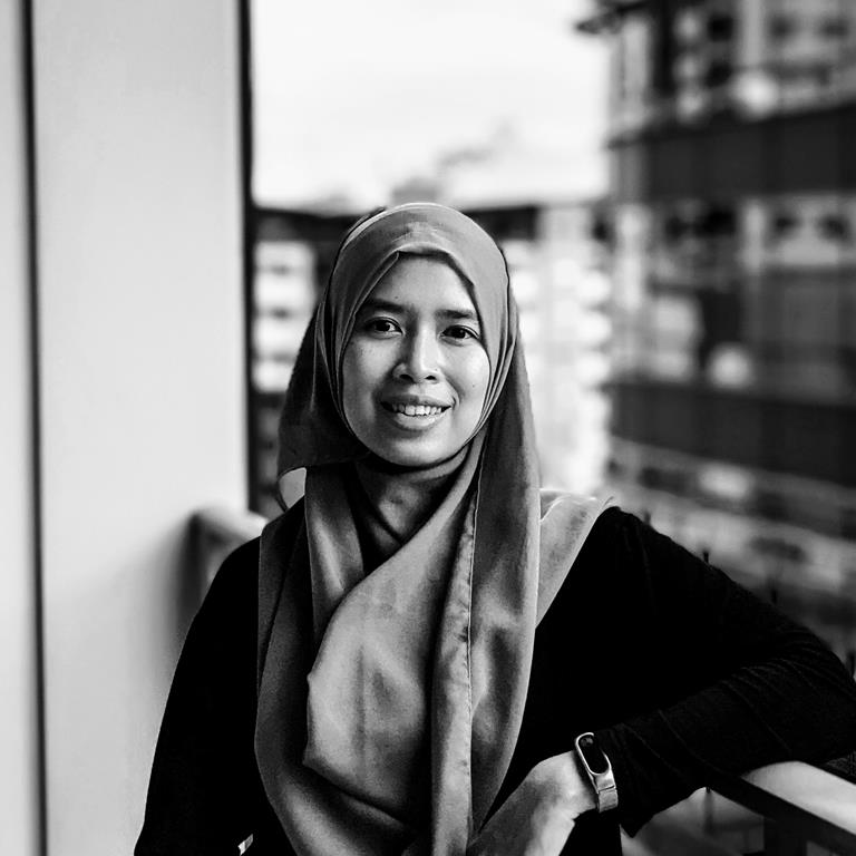 Dr Mia Damiati