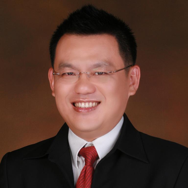 Dr Polladach Theerapappisit